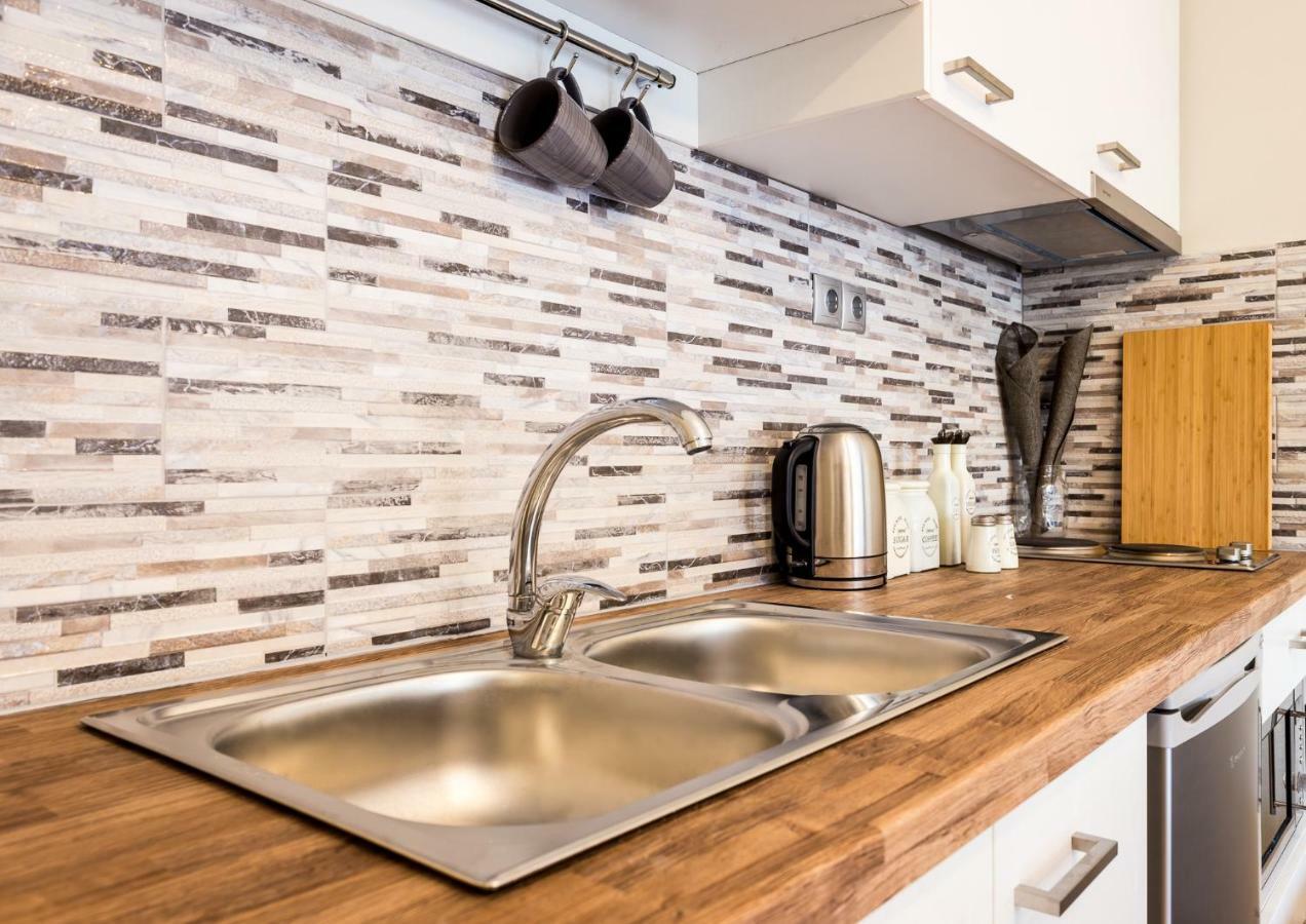 Exceptionally Located Studio Apartment 아테네 외부 사진